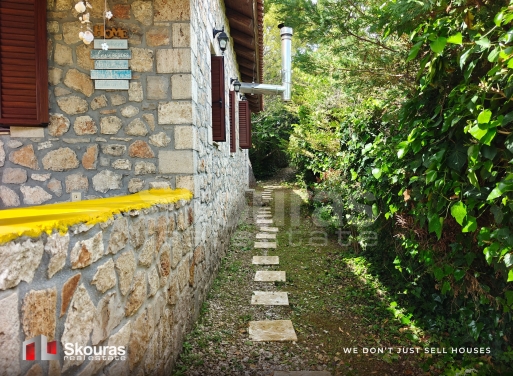 House in Evrostina - Image 2