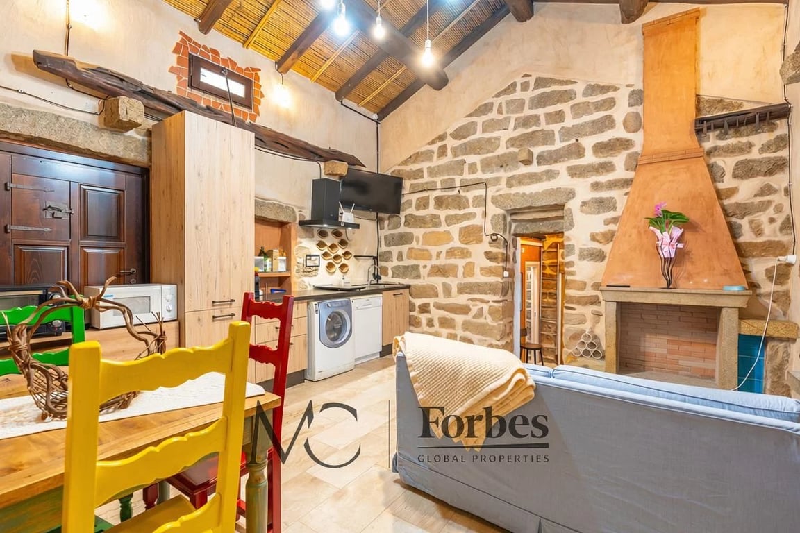 House in Luras - Image 3