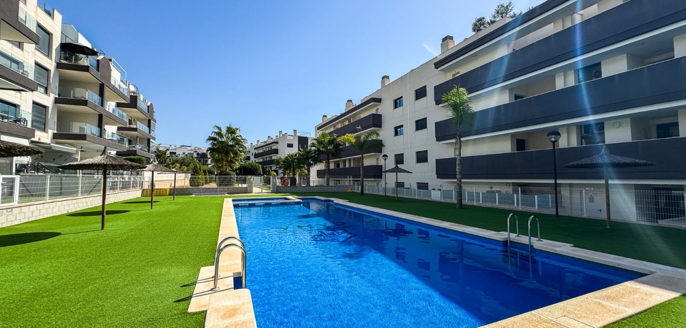 Apartment in Villamartin - Image 2