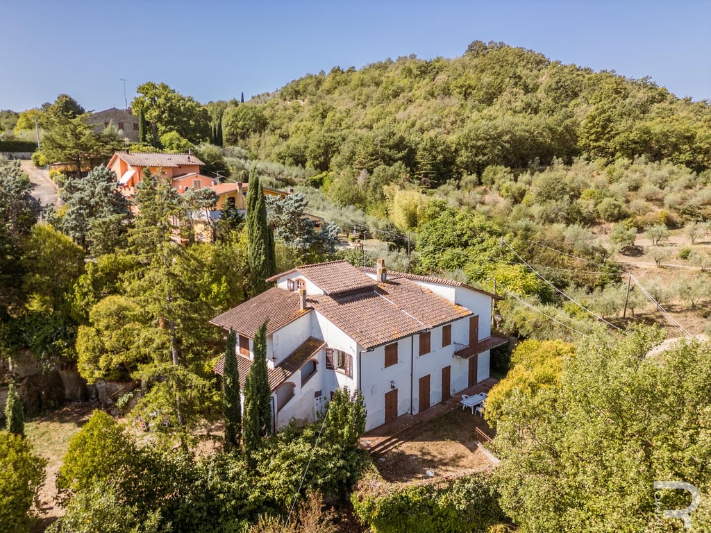 Villa in Arezzo - Image 2