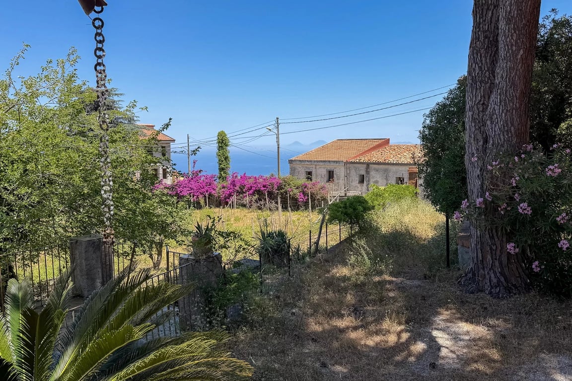 Villa in Sant'Agata di Militello - Image 3