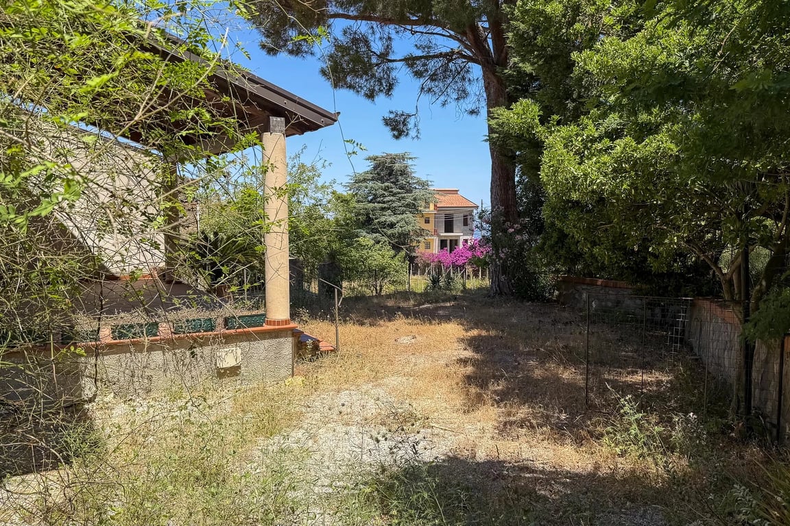 Villa in Sant'Agata di Militello - Image 2