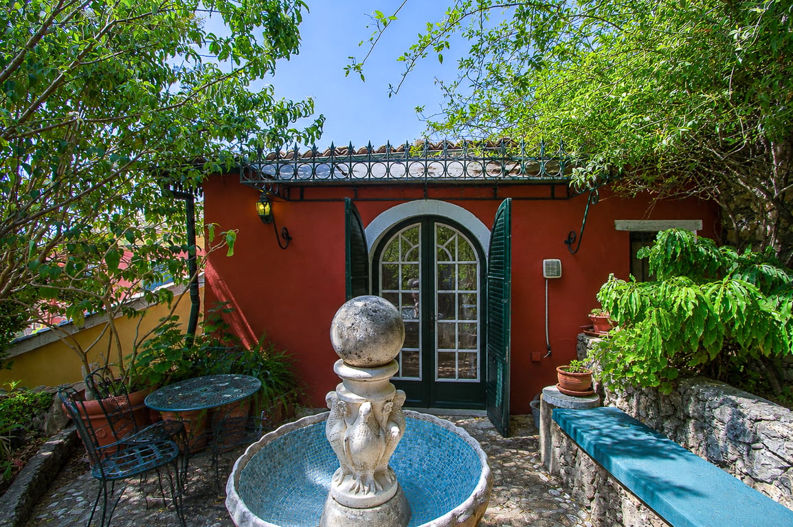 House in Agios Markos - Image 3
