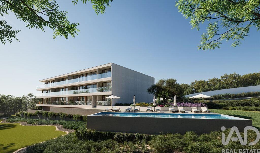 Apartment in Sao Martinho do Porto - Image 2