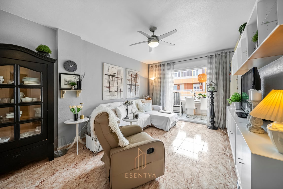House in Cabo Roig - Image 3