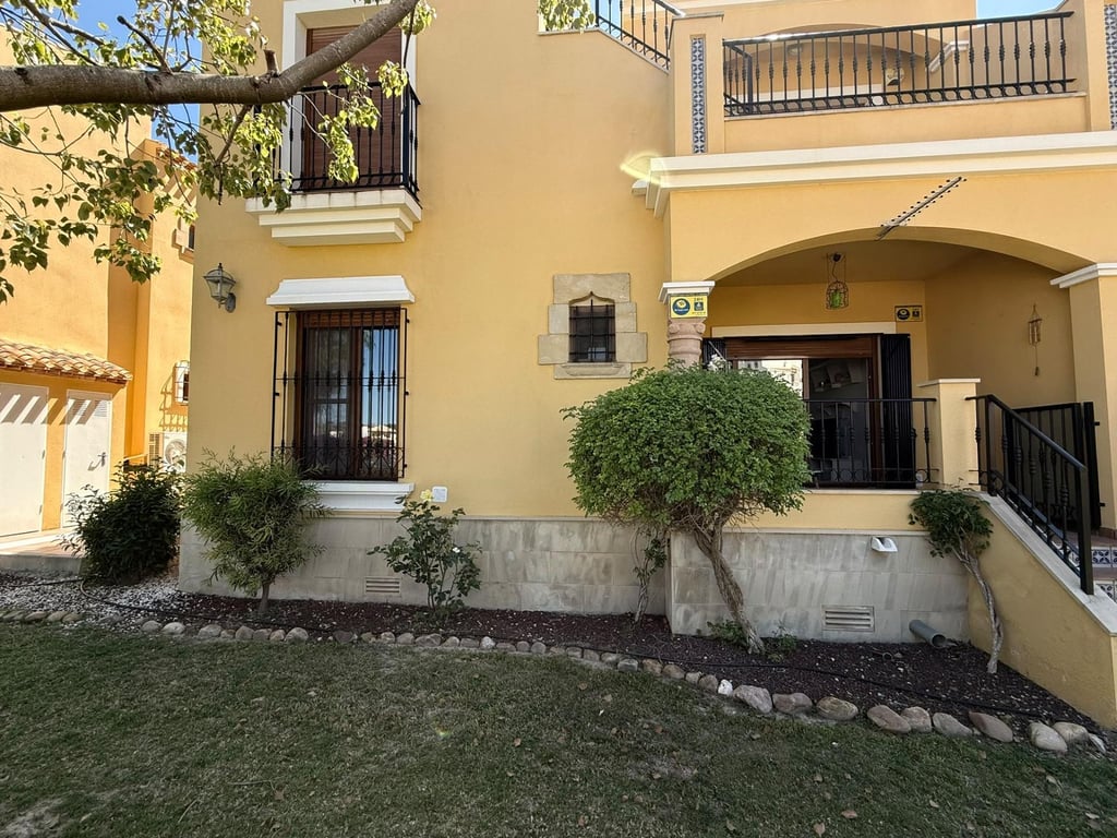 House in Urbanizacion los Balcones - Image 2