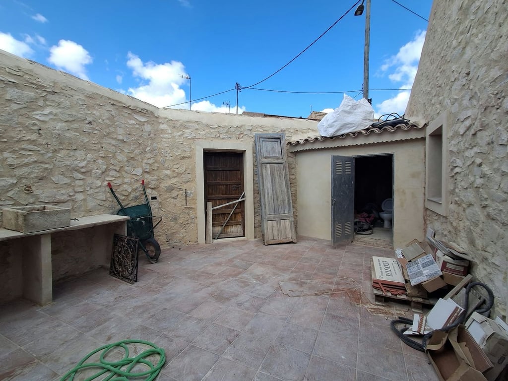 House in La Romana - Image 2