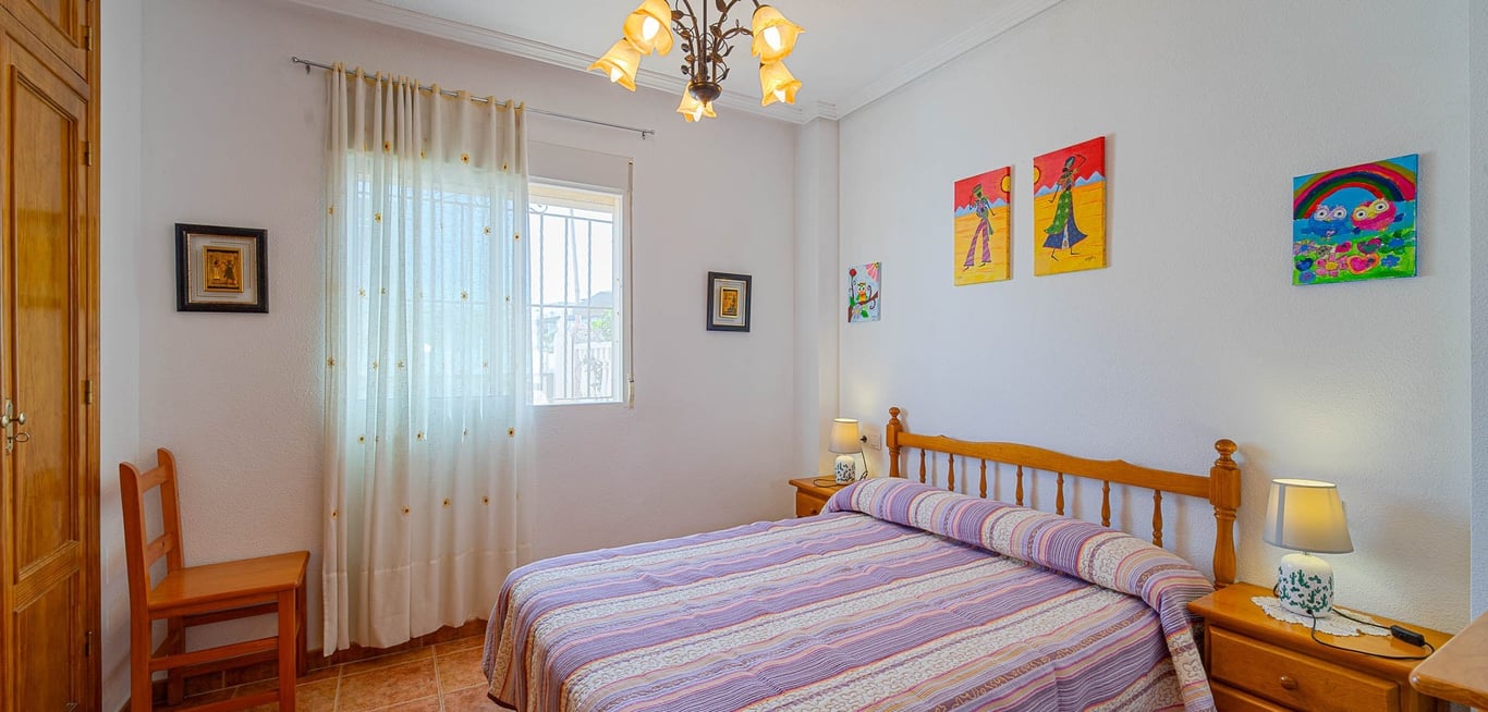 Apartment in Punta Prima - Image 3