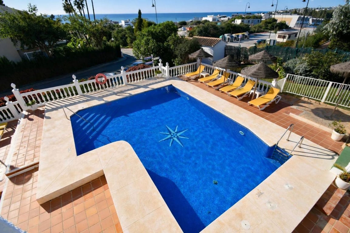 Apartment in El Chaparral - Image 3