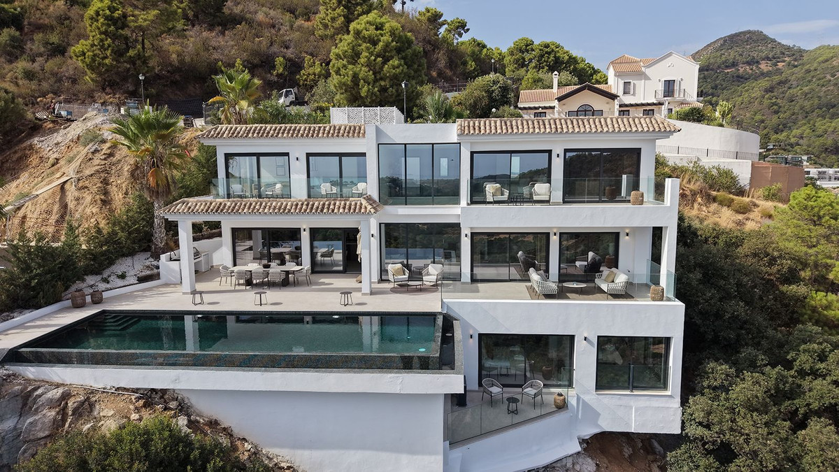 Villa in Benahavis