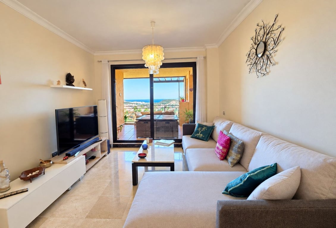 Apartment in La Cala De Mijas - Image 3