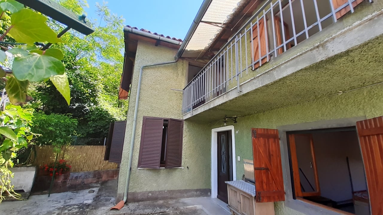 House in Villa Collemandina - Image 2