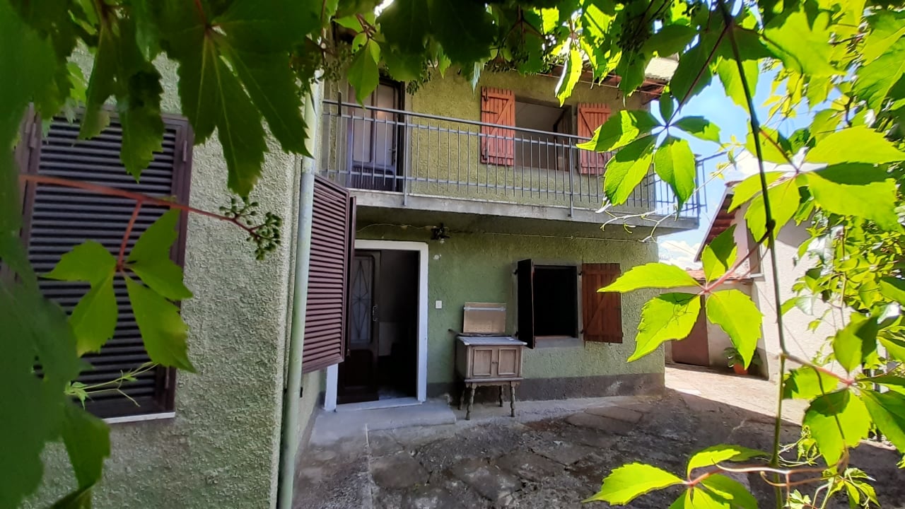 House in Villa Collemandina - Image 3