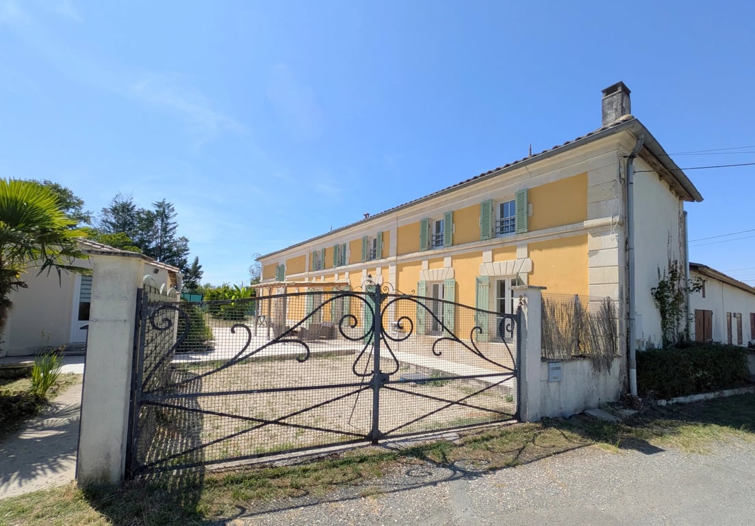 House in Jonzac