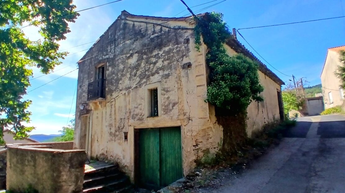 House in Rosis