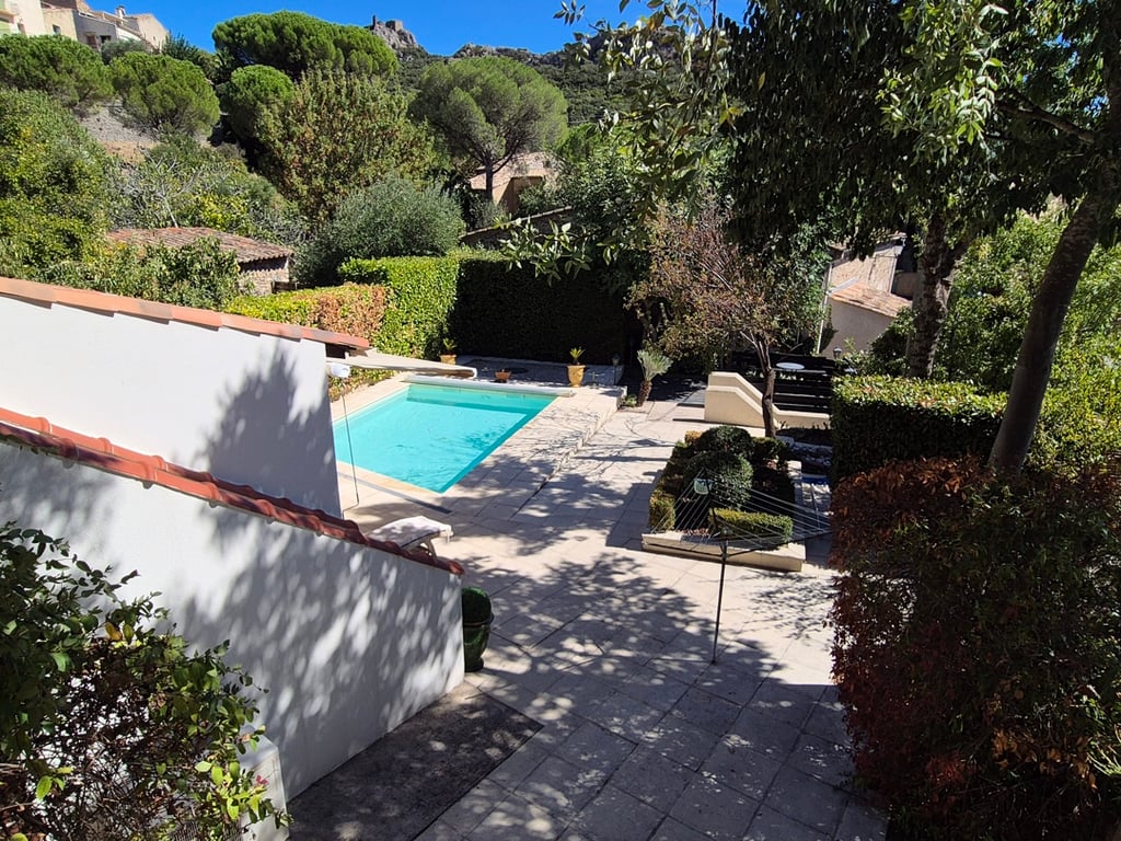 House in Vailhan - Image 3