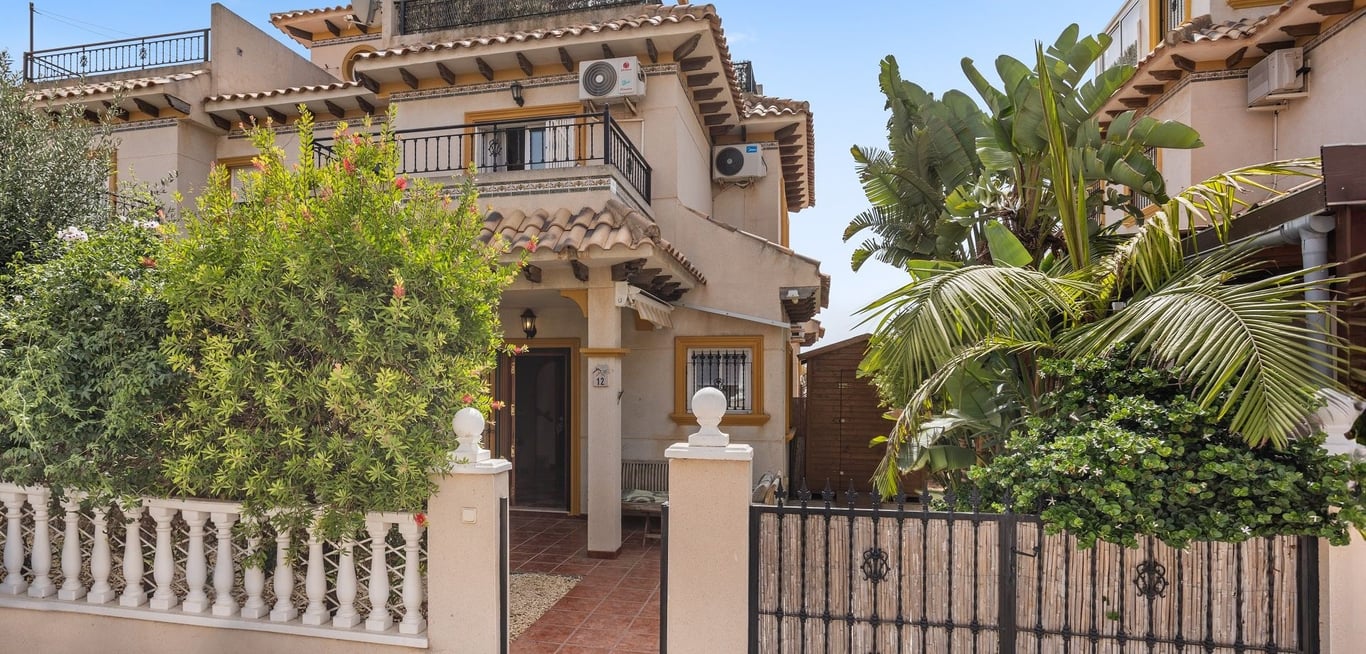 House in Cabo Roig - Image 2