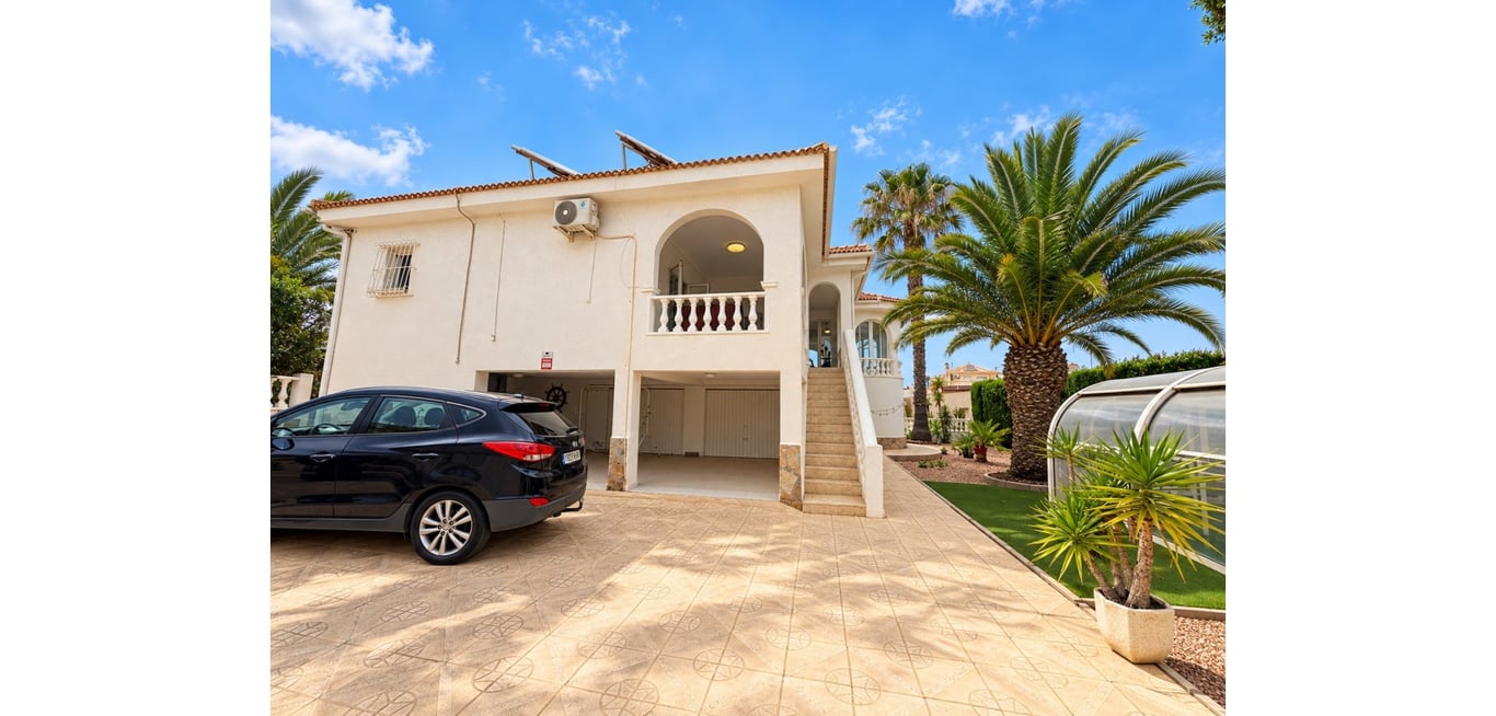 House in Ciudad Quesada - Image 3