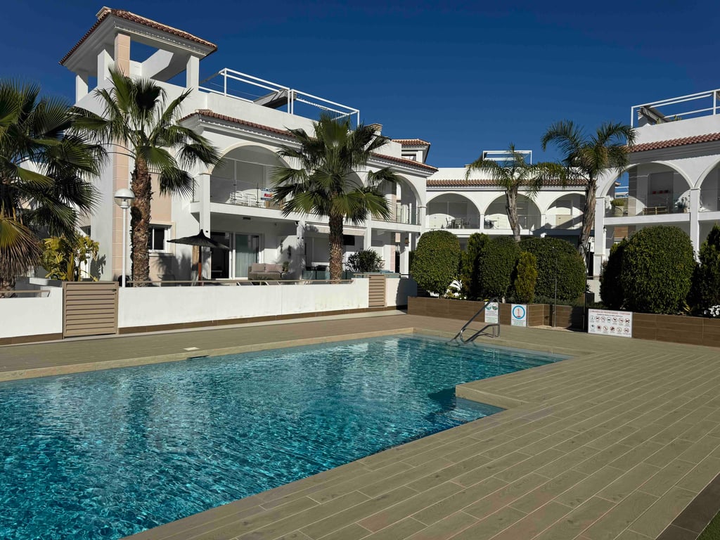 Apartment in Ciudad Quesada - Image 2