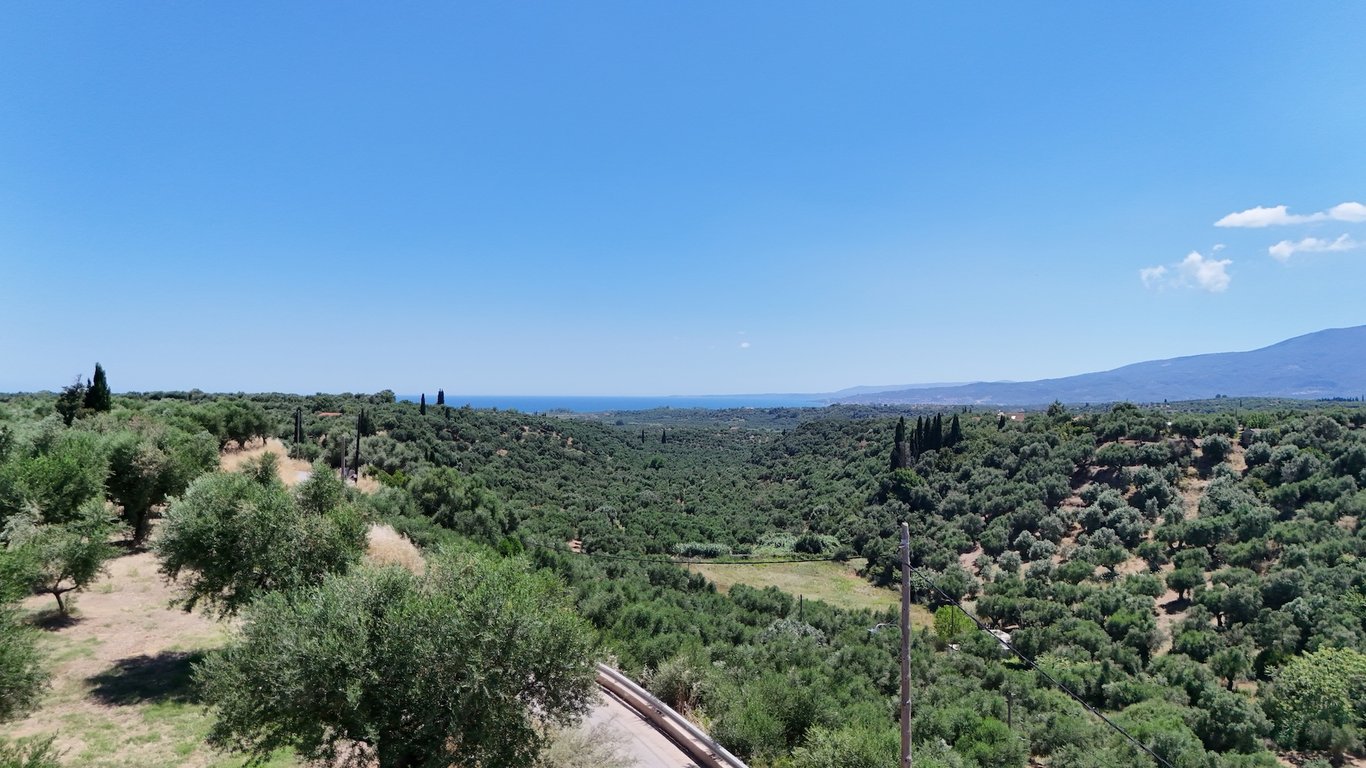 Villa in Avramio - Image 3