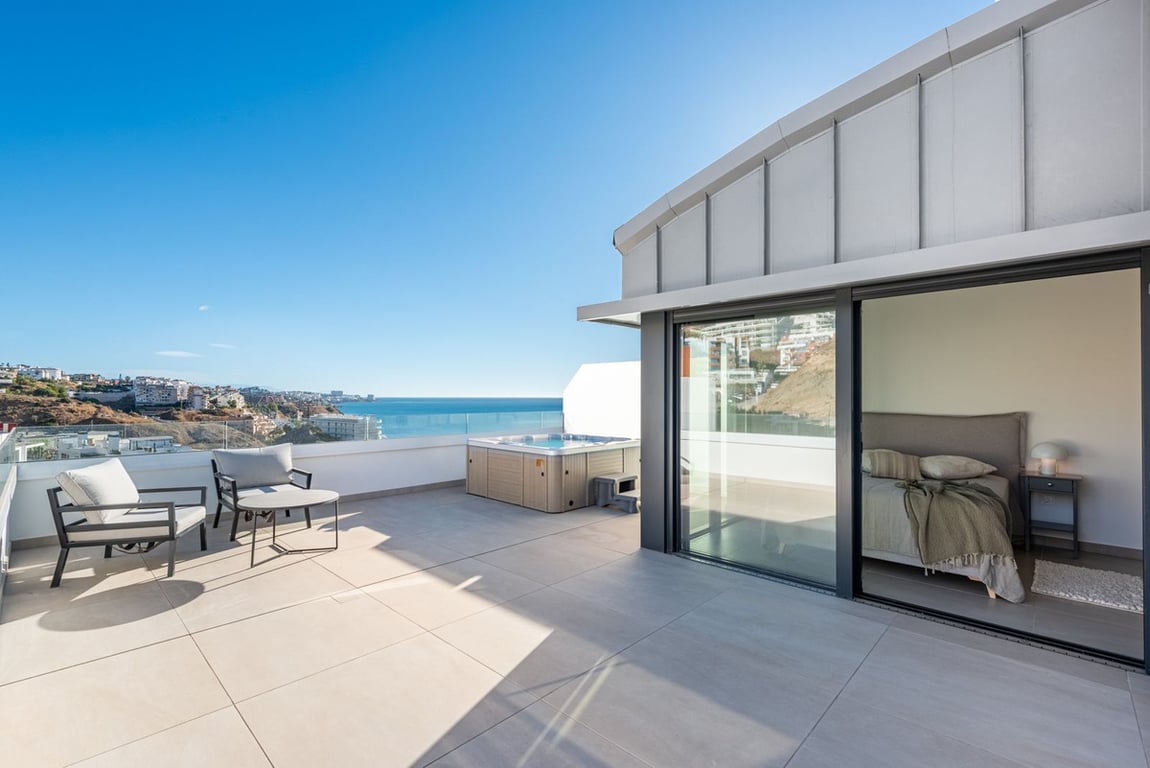 Apartment in Fuengirola - Image 2