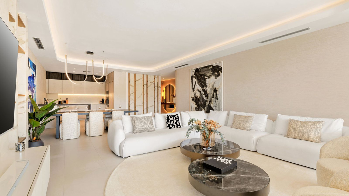 Apartment in Nueva Andalucia - Image 3