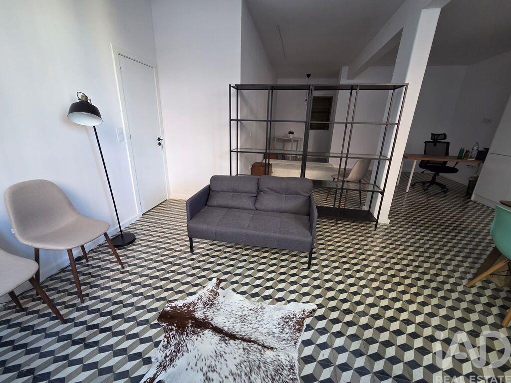 House in Campolide - Image 2