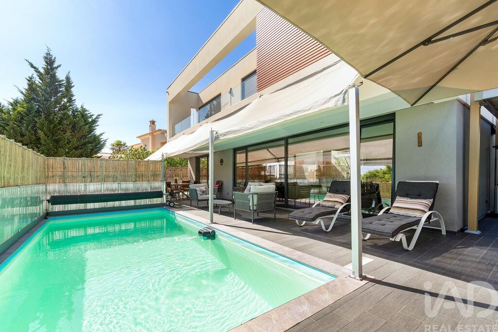 House in Faro