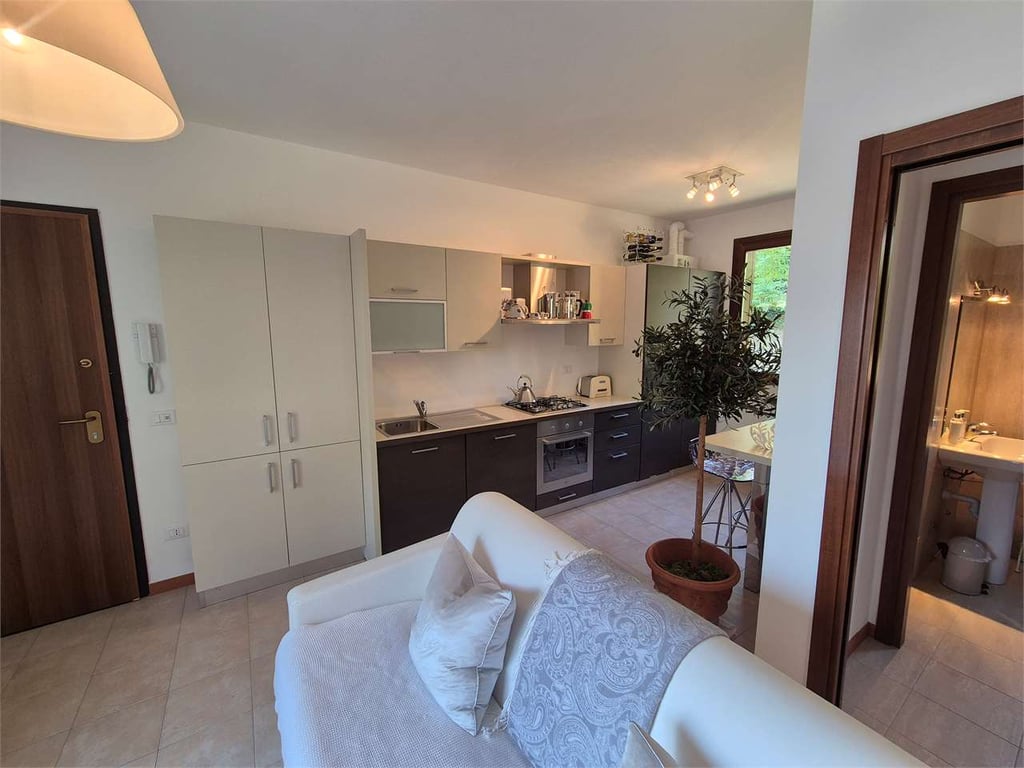 House in Argegno - Image 2