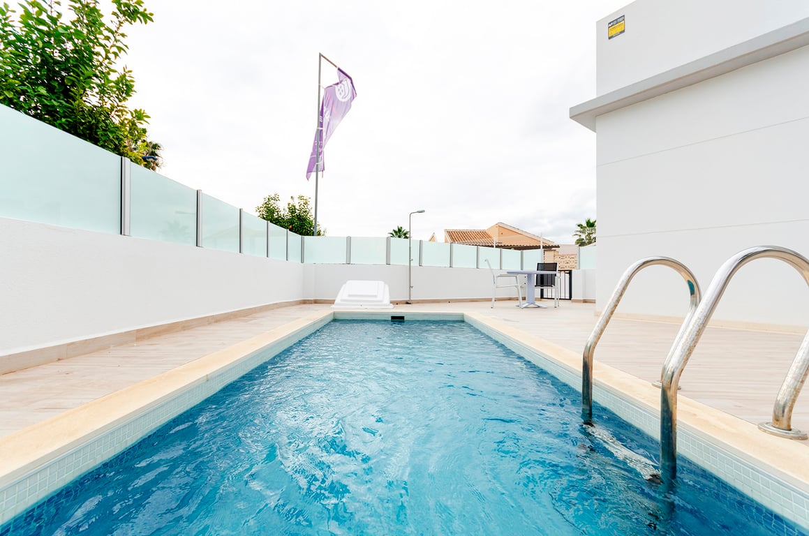 House in Torrevieja - Image 3