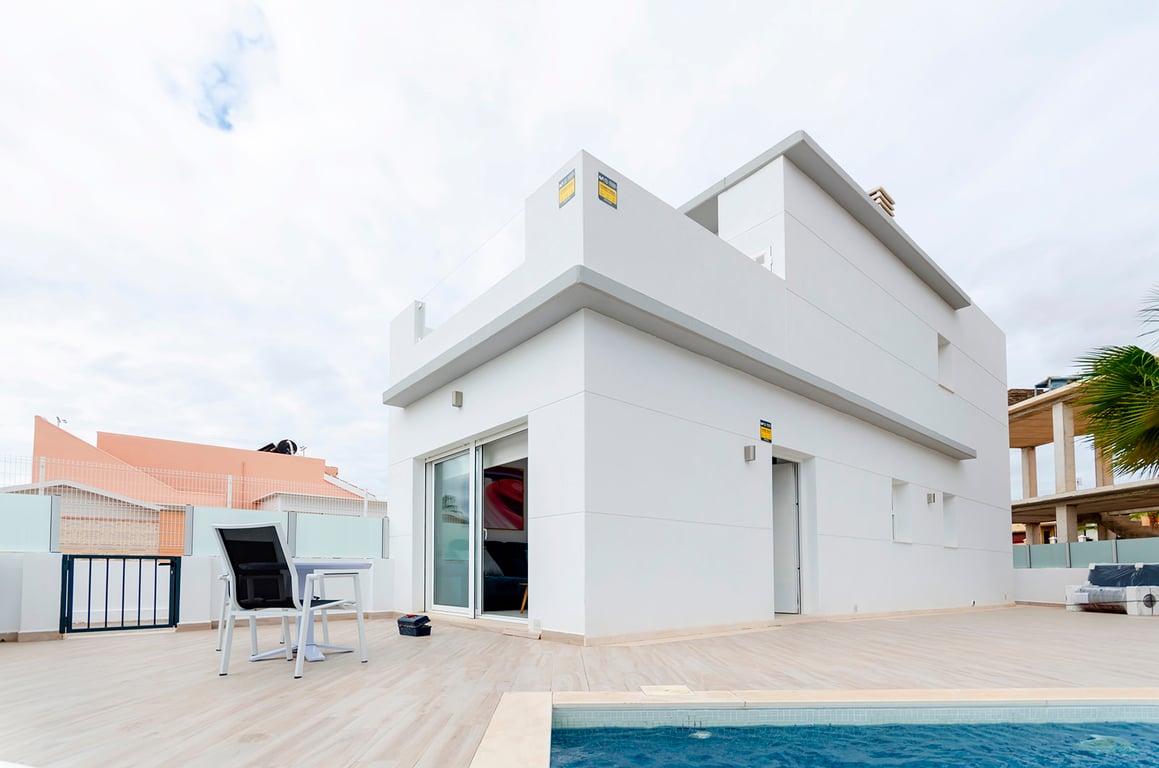 House in Torrevieja - Image 2