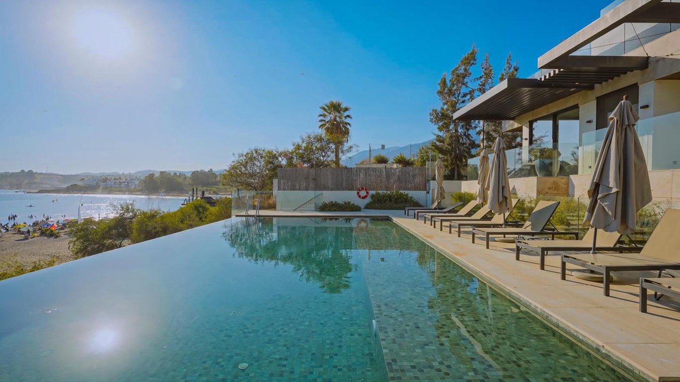 Penthouse in Estepona - Image 2