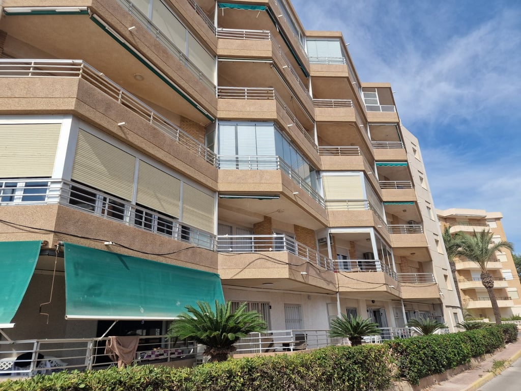 Apartment in Guardamar del Segura - Image 3