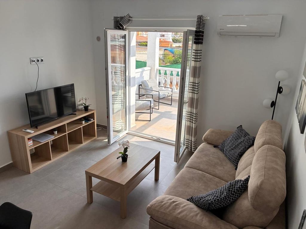 Apartment in Urbanizacion los Balcones - Image 3