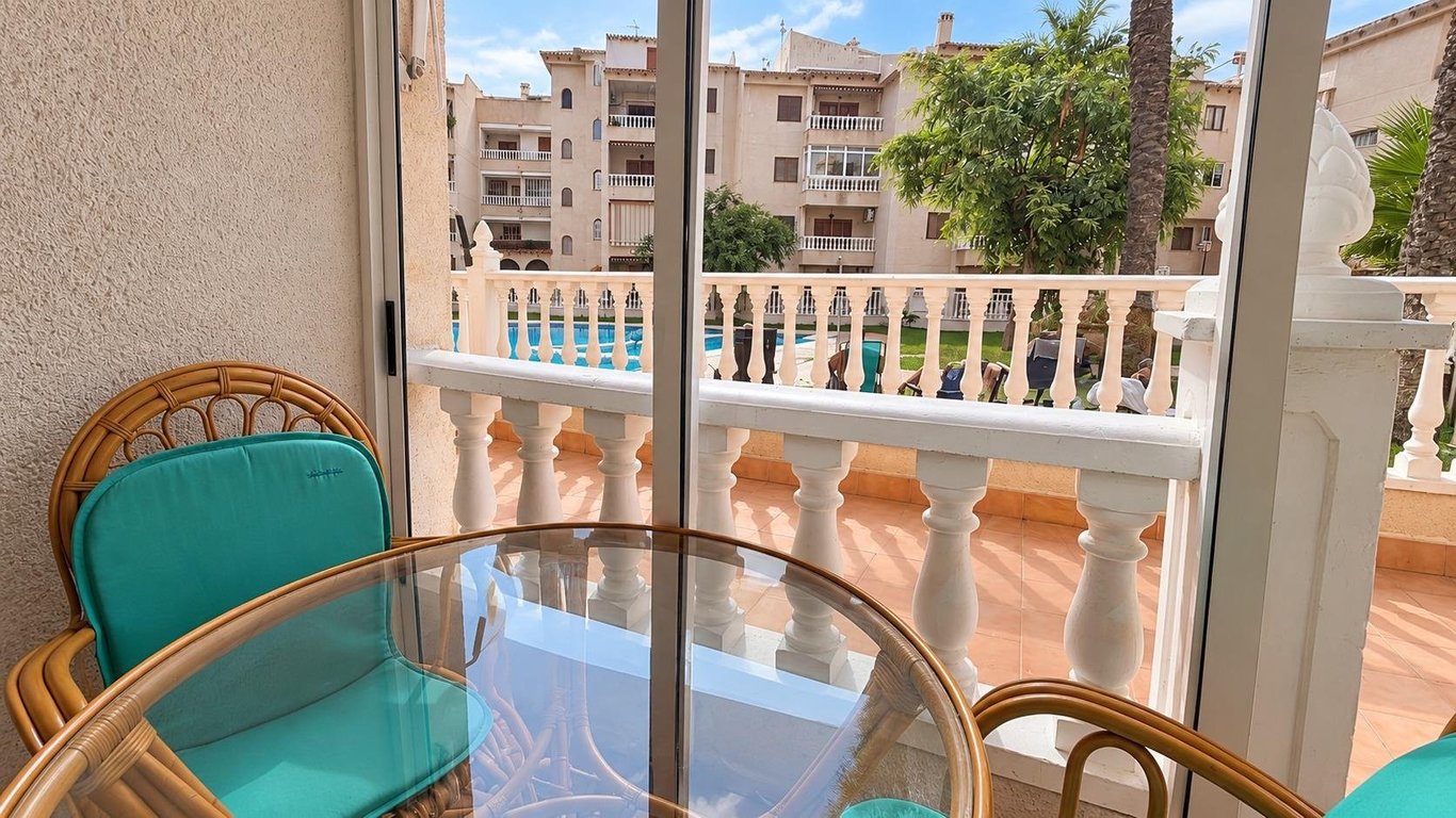 Apartment in Torrevieja - Image 3