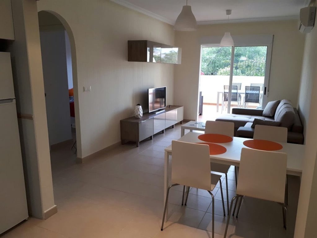 Apartment in Urbanizacion los Balcones - Image 2