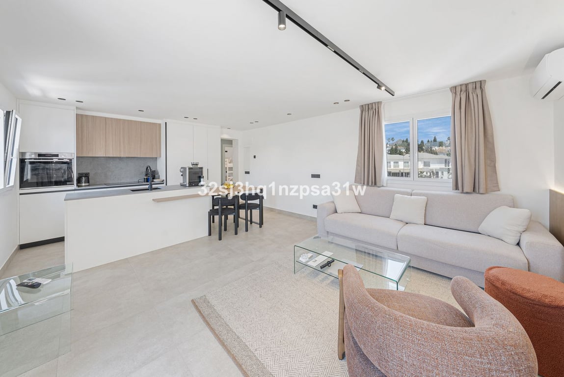 Penthouse in Estepona