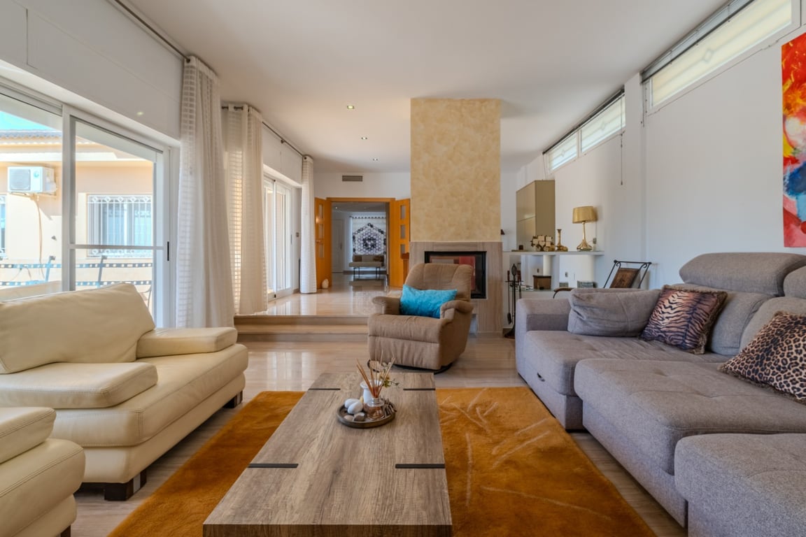 Farm, Ranch or Equestrian in Almoradi - Image 3