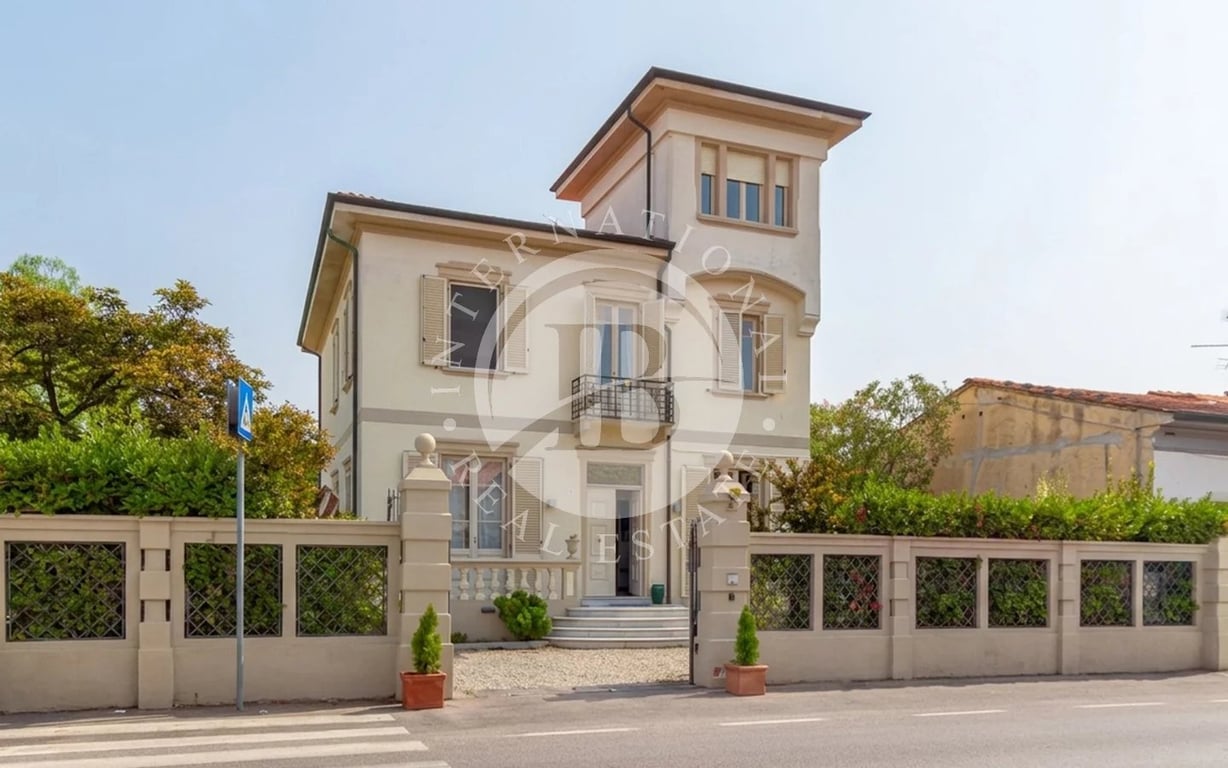 Villa in Viareggio