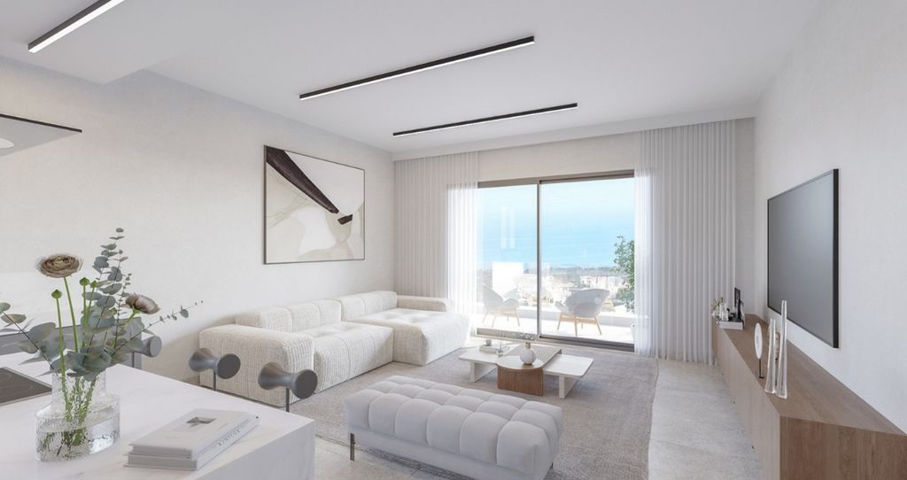 Apartment in Yeroskipou - Image 2
