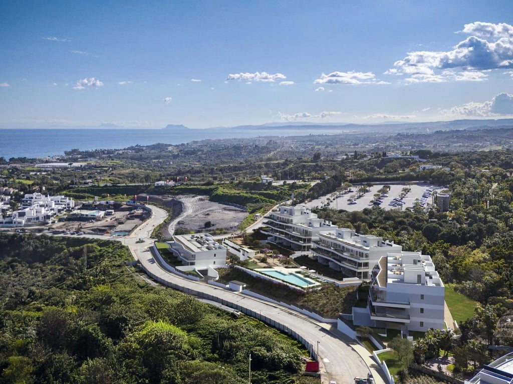 Apartment in Estepona - Image 3