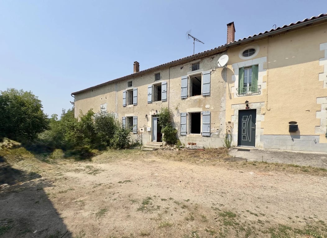House in Manot