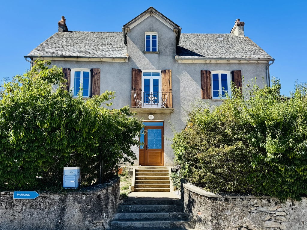 House in Rieupeyroux
