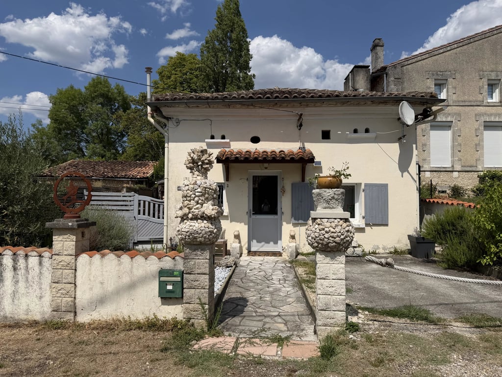 House in Chalais