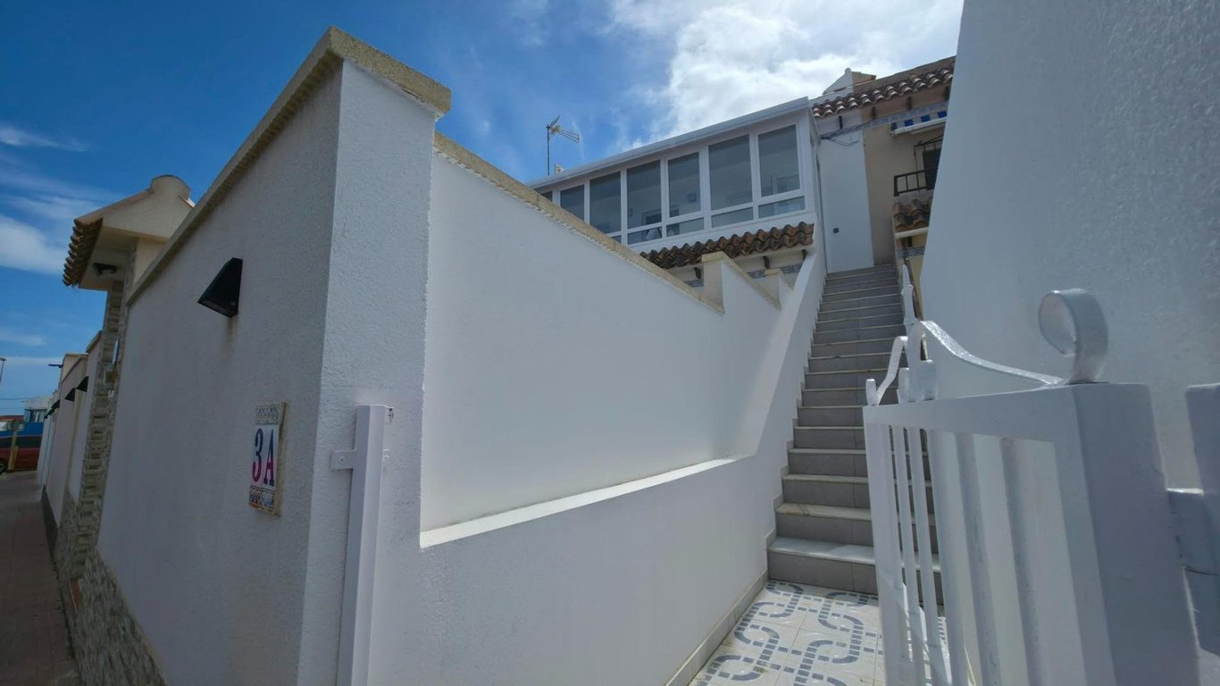 House in Torrevieja - Image 3