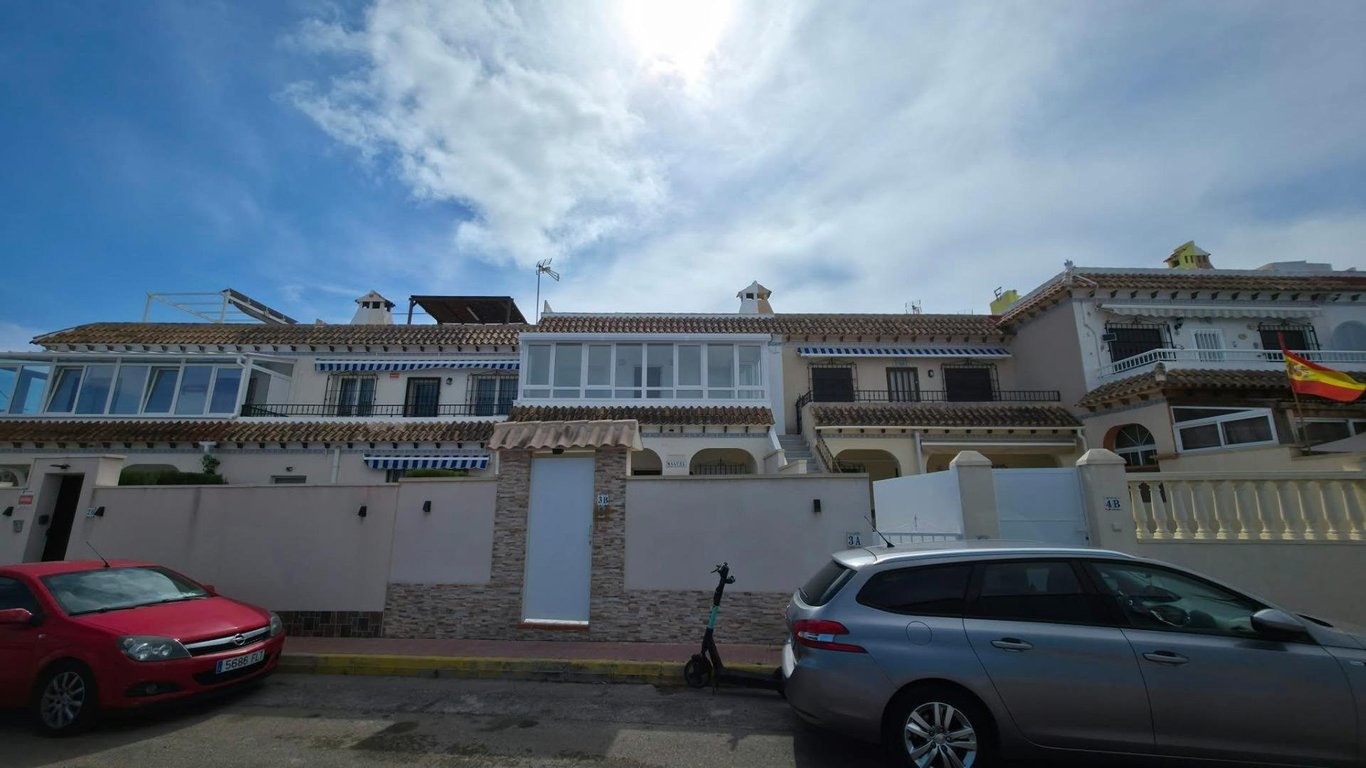 House in Torrevieja - Image 2