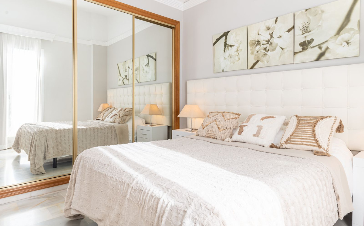 House in Marbella - Image 3