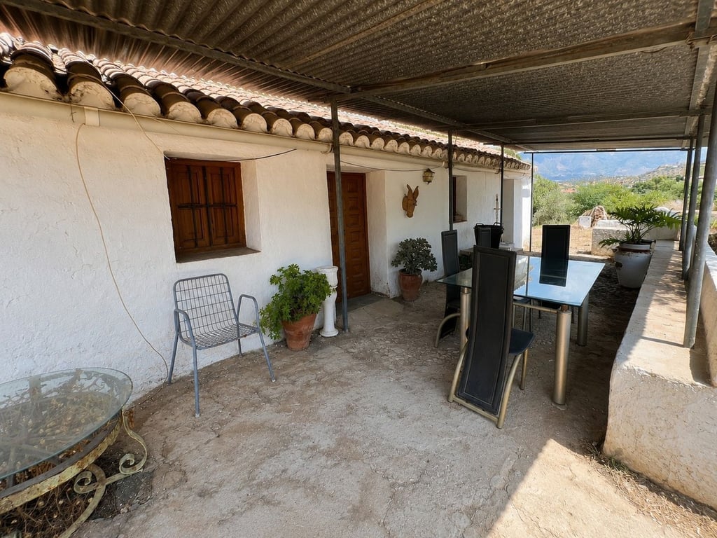 Apartment in Malaga - Image 2