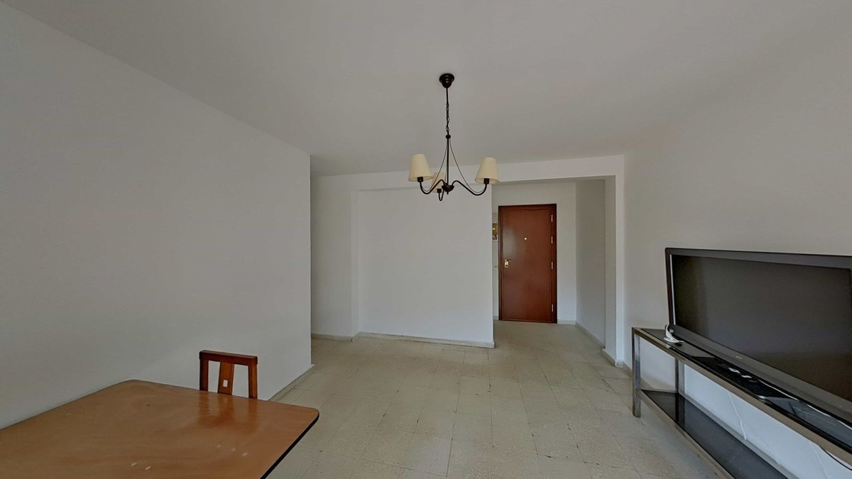 Apartment in Marbella - Image 3