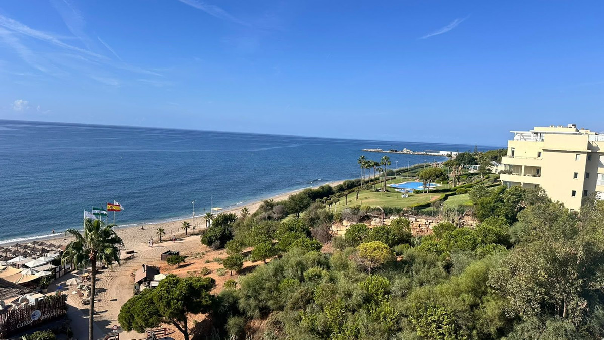 Apartment in Sitio de Calahonda - Image 3